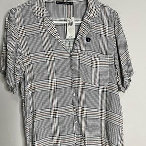 Albercrombrie shirt black and white square size S